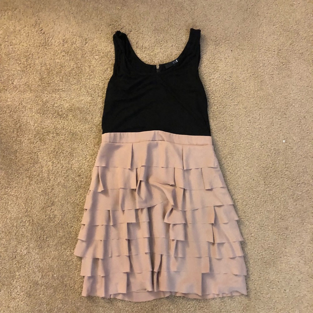 Black/blush ruffle sleeveless dress, zipper back